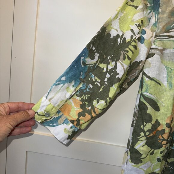 Chico's No-Iron Linen Floral Paradise Shirt Size: 2 US Size 12 - Picture 13 of 16